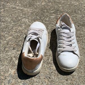 White slip on sneakers